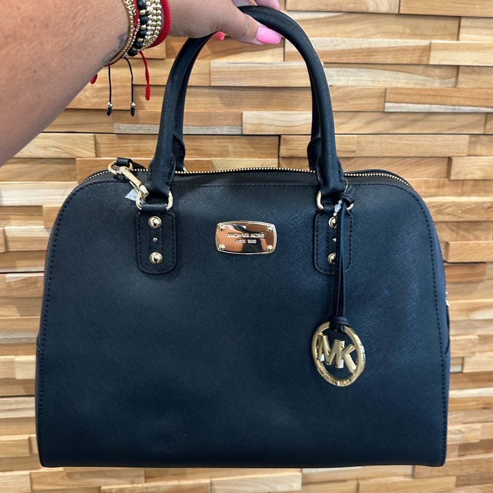 Elegant Black Michael Kors Saffiano large satchel